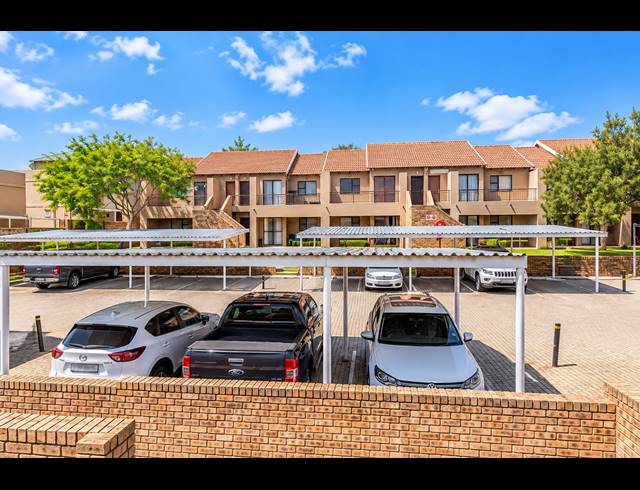 2 BEDROOM APARTMENT FOR SALE IN NORTH RIDING